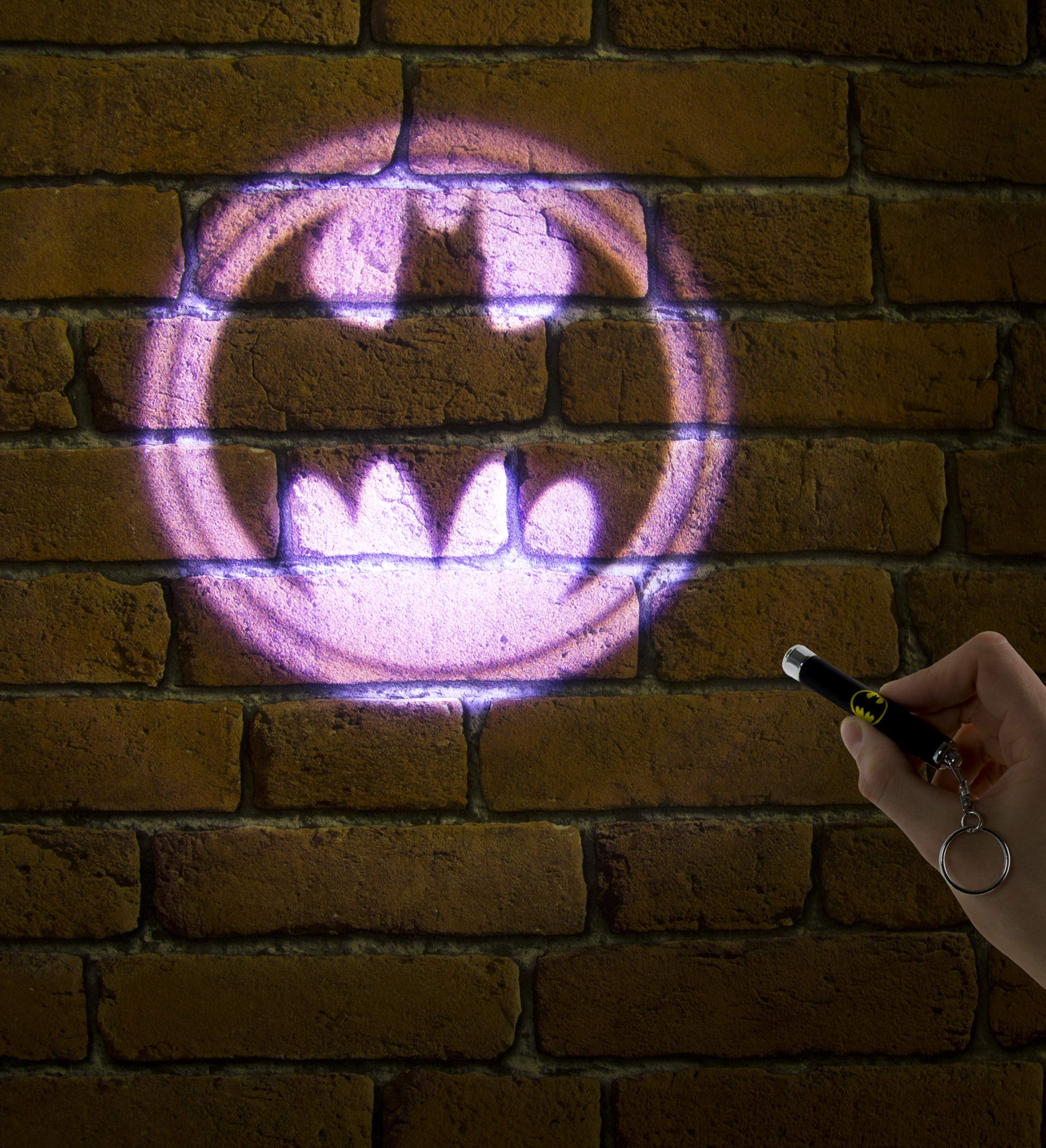 Batman Paladone Dc Comics Officially Licensed Merchandise Projection Torch - Flashlight With Bat Signal