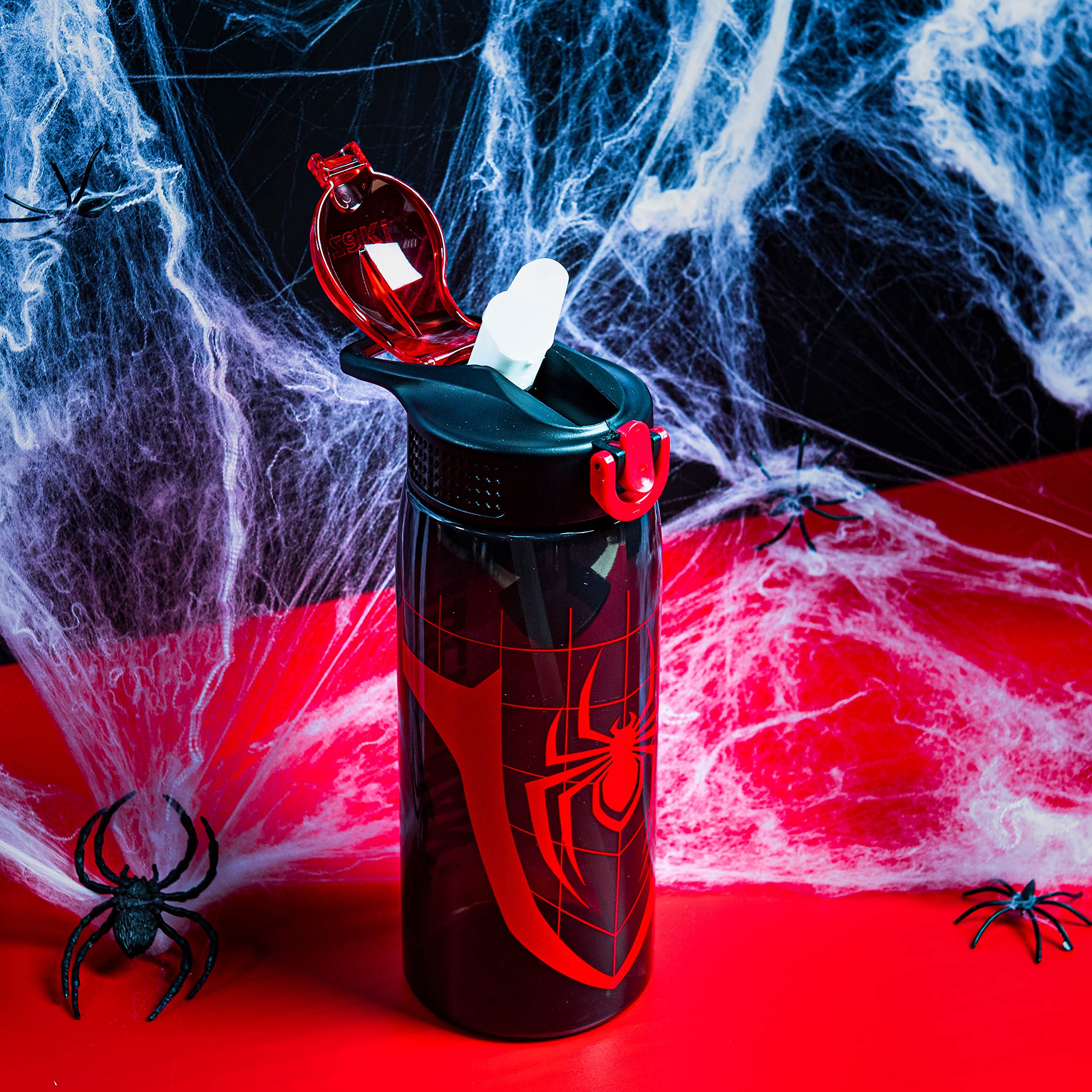 Zak Designs Marvel Spider-Man Water Bottle For School Or Travel, 25 Oz